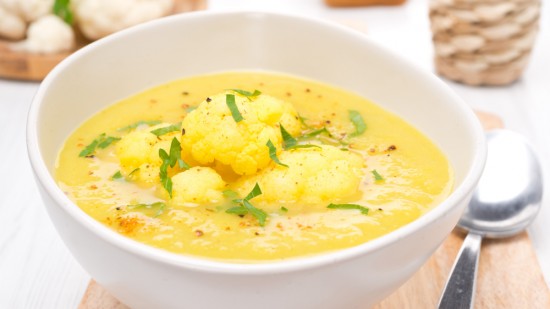 Creamy Curried Cauliflower Soup