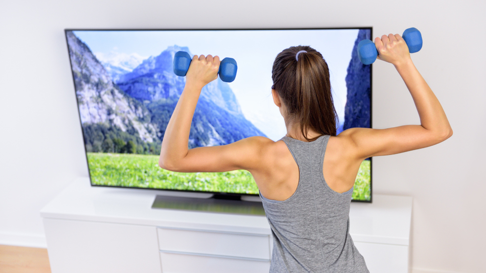 7 Ways to Exercise While Watching TV